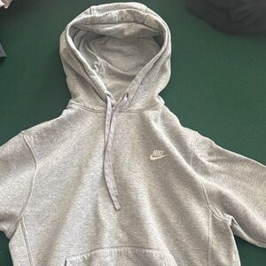 Nike Club Fleece Hoodie – Gray – Size S – Gently used